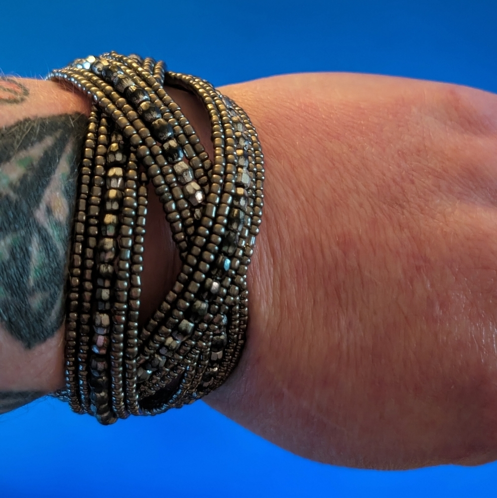 Cuff bracelet - Picture 1 of 3